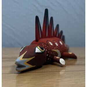Oaxacan Wood Carving Fantasy Lizard Alebrije Mexico Folk Art Hand Painted Signed